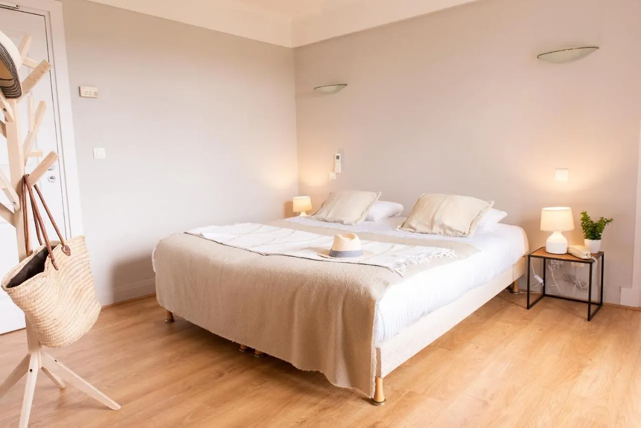 Hôtel CÔTÉ LOT Puy-lʼÉvêque Frankrijk