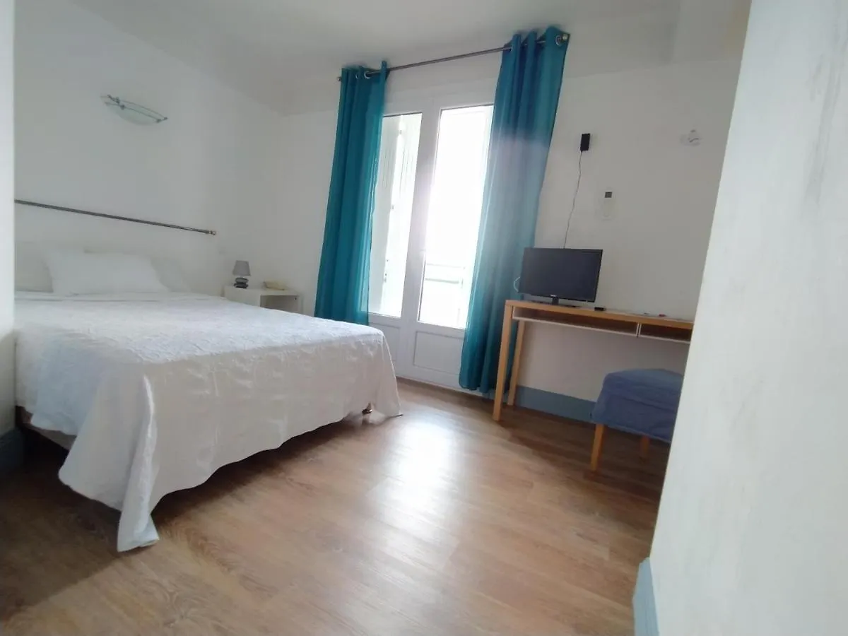 Hotel Bellevue Puy-l'Eveque