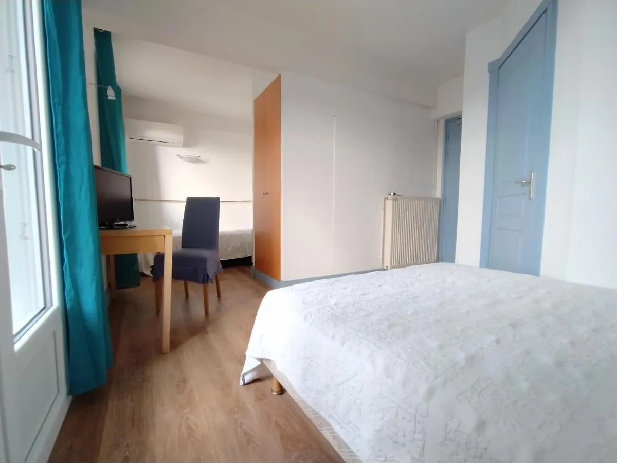 Hotel Bellevue Puy-l'Eveque